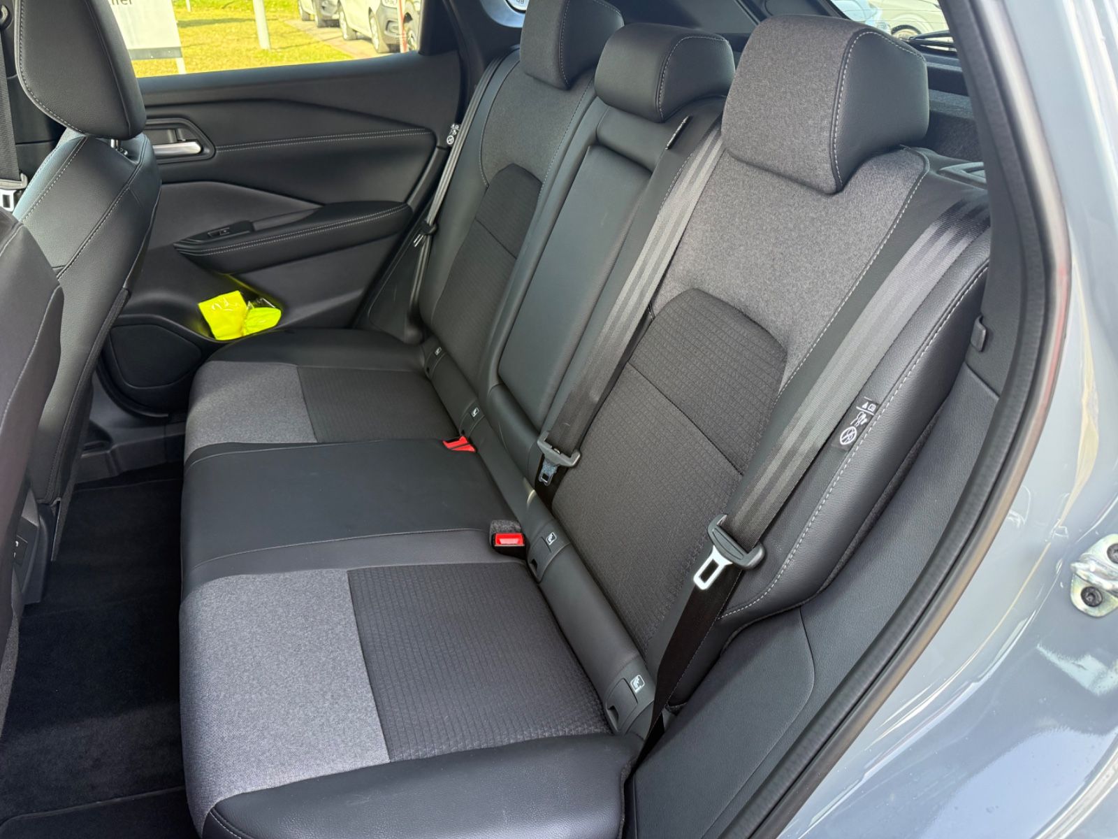 Fahrzeugabbildung Nissan Qashqai N-Connecta MHEV - Navi, 360°, Winter-P.