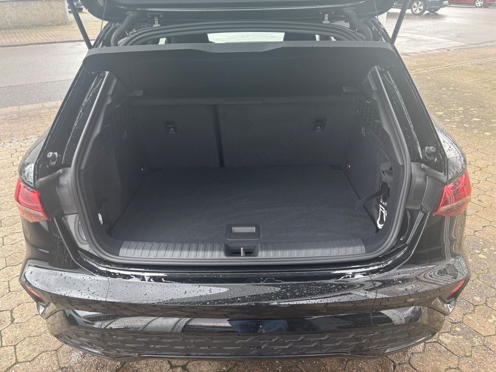 Fahrzeugabbildung Audi A3 Sportback 35TFSI KAM SHZ NAVI