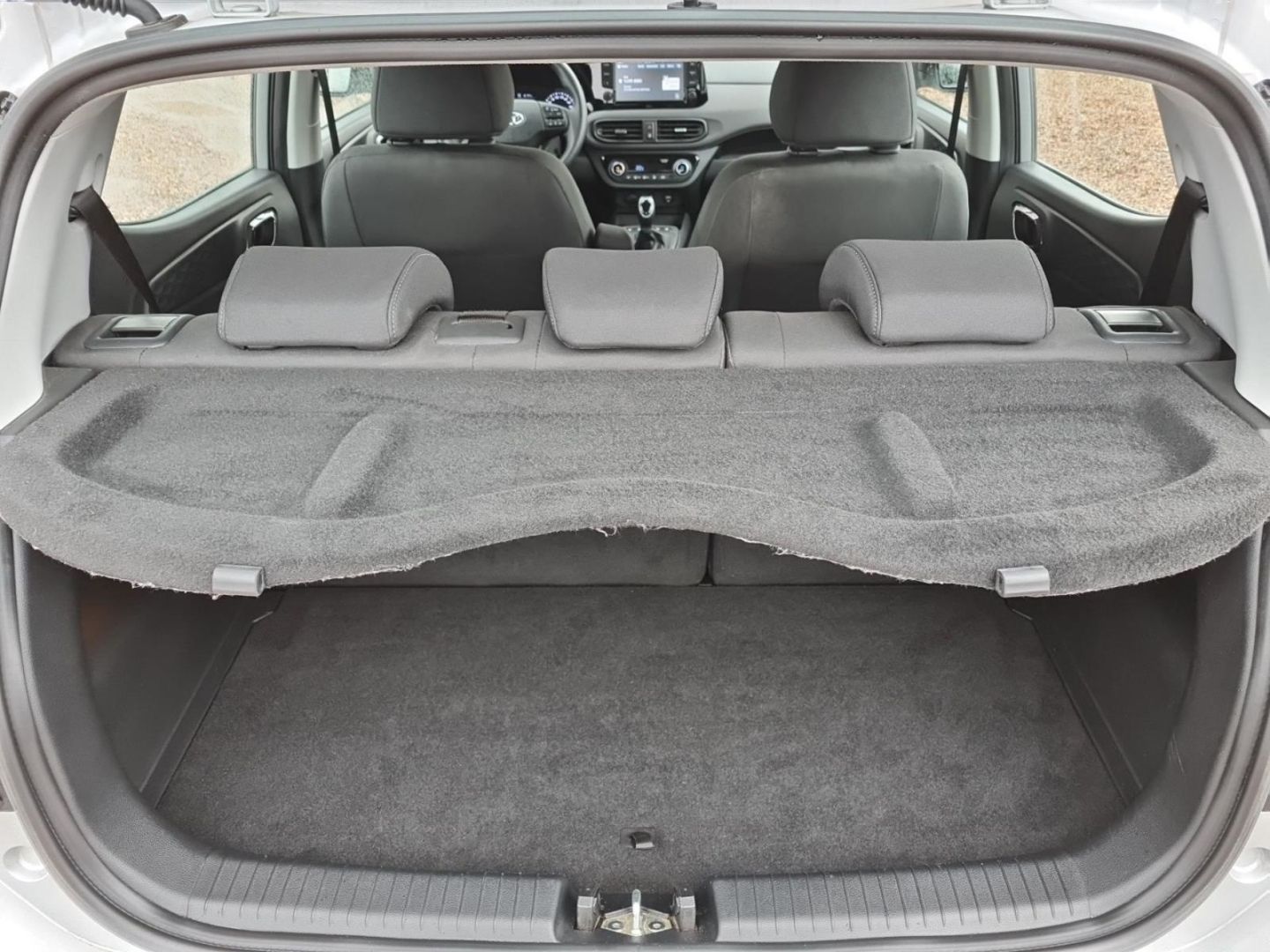 Fahrzeugabbildung Hyundai i10 TREND 1.2  KOMFORT-P+ALLWETTER+KAMERA+SHZ