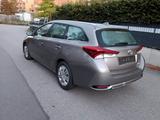 Toyota Auris Touring Sports Touring Sports 1,6-l-D-... - graue Toyota Auris Touring Sports