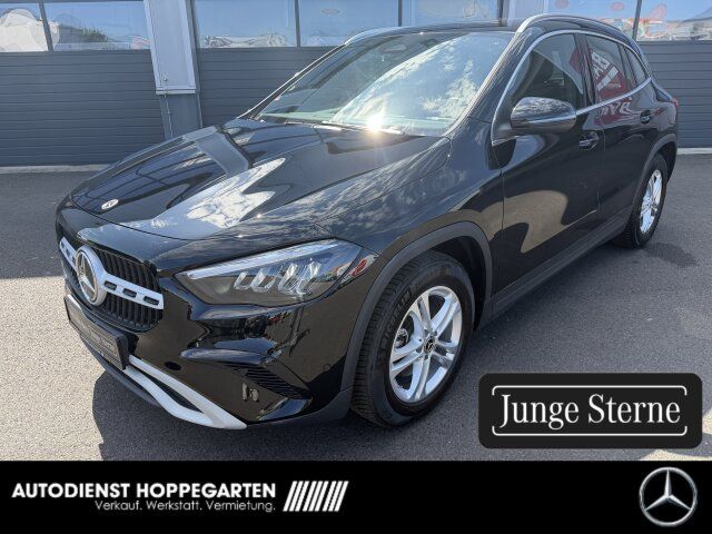 MERCEDES-BENZ GLA 200 LED MBUX Kamera Sitzheizung Parkpilot...