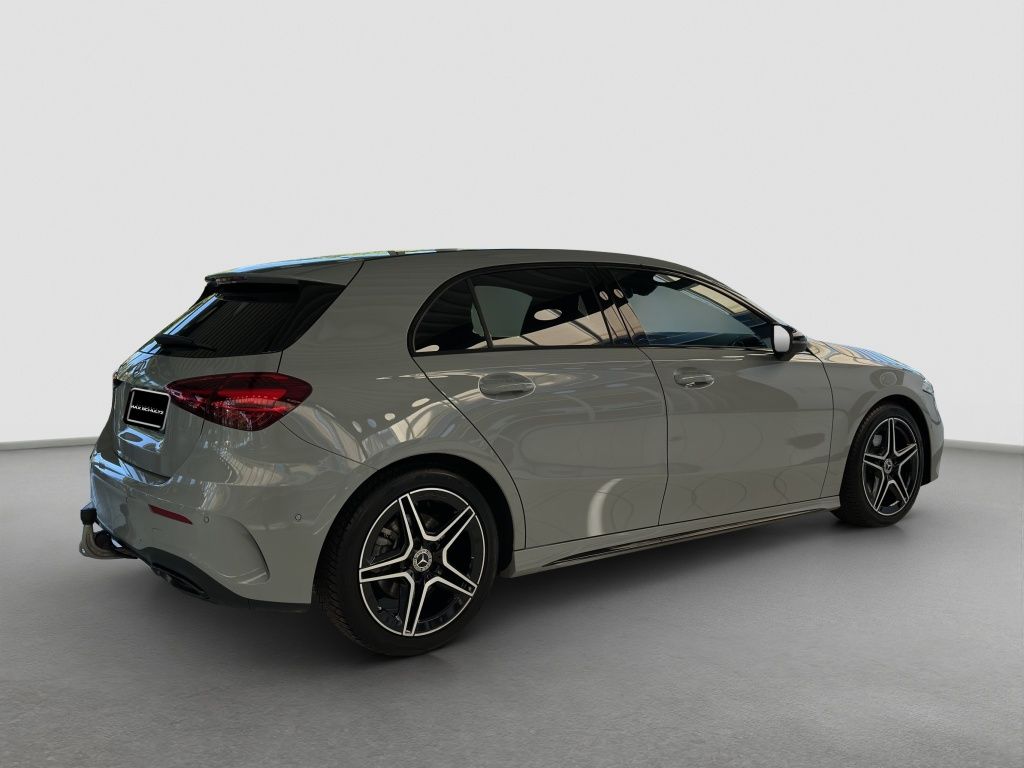 Fahrzeugabbildung Mercedes-Benz A 200 AMG*NIGHT*AHZV*RFK*LENKRHZG*DAB*AMBIENTE*