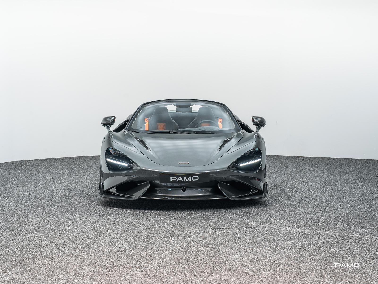 McLaren 765LT Spider | Lift, B&W, Warranty