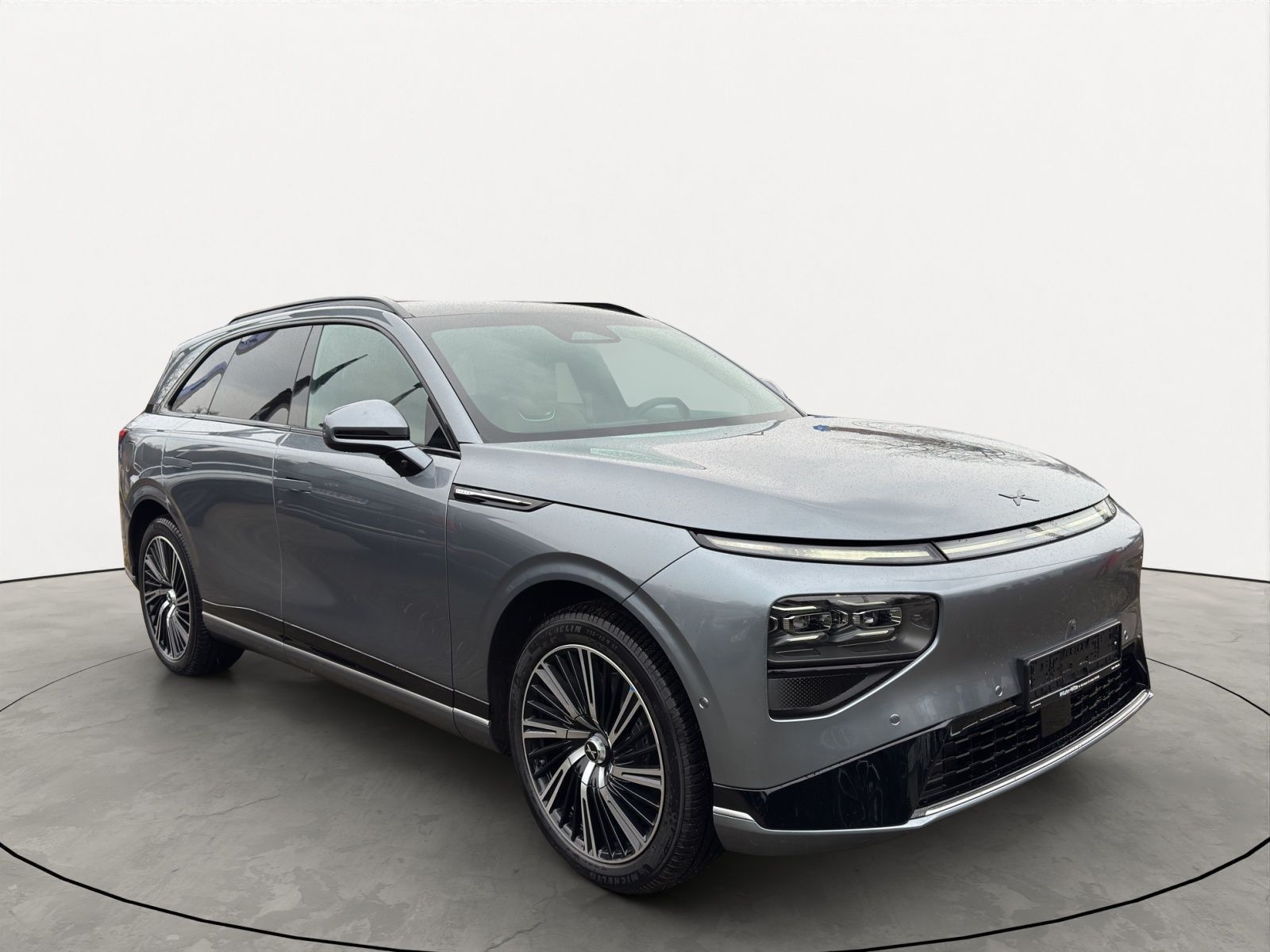 XPENG G9