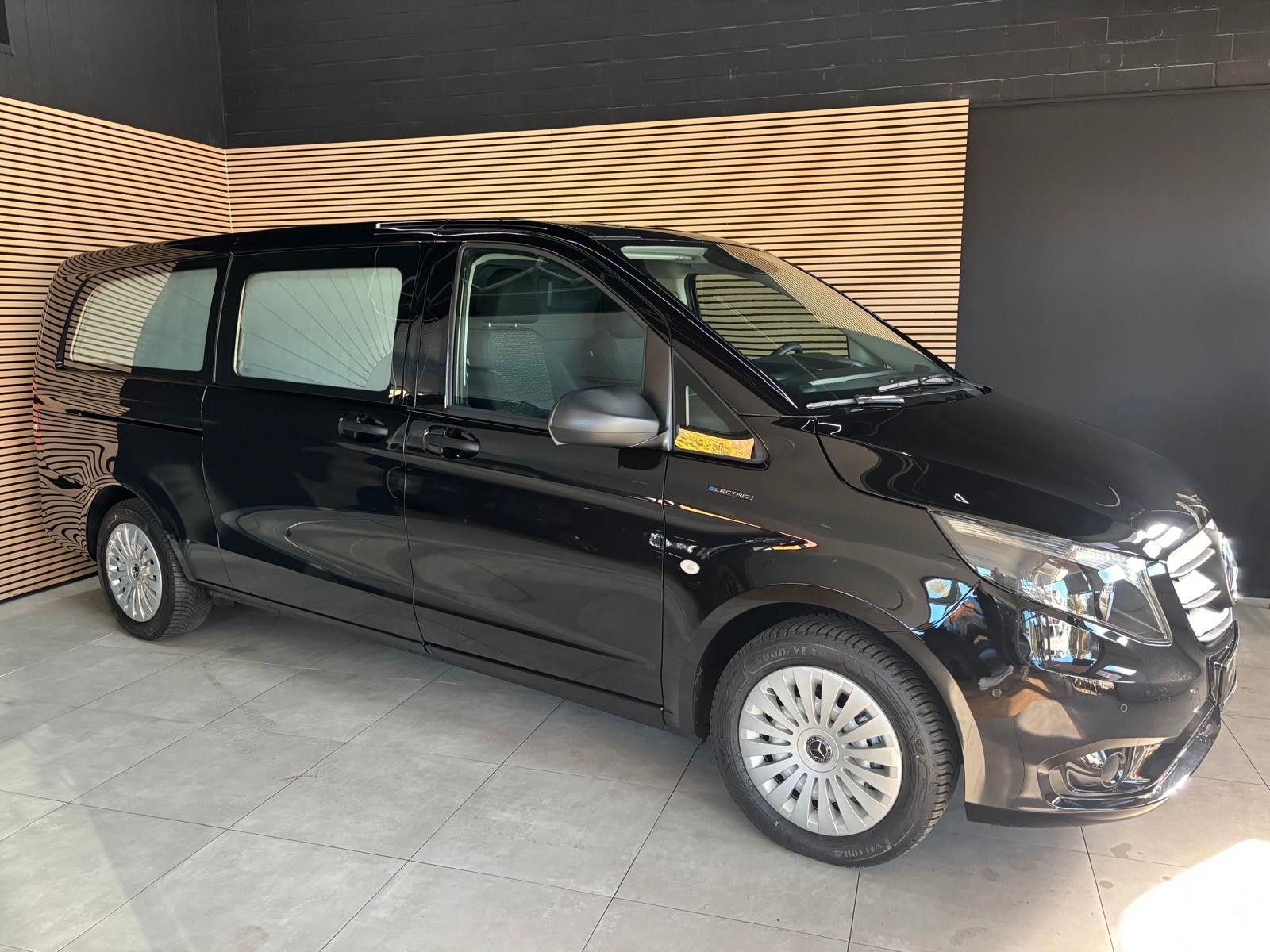 Mercedes-Benz eVito 112 Extralang Bestattungswagen/Leichenwage imagem 3
