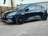 Renault Clio RS Trophy TCe 220 EDC RS Trophy - Renault Clio RS mit Benzin-Antrieb