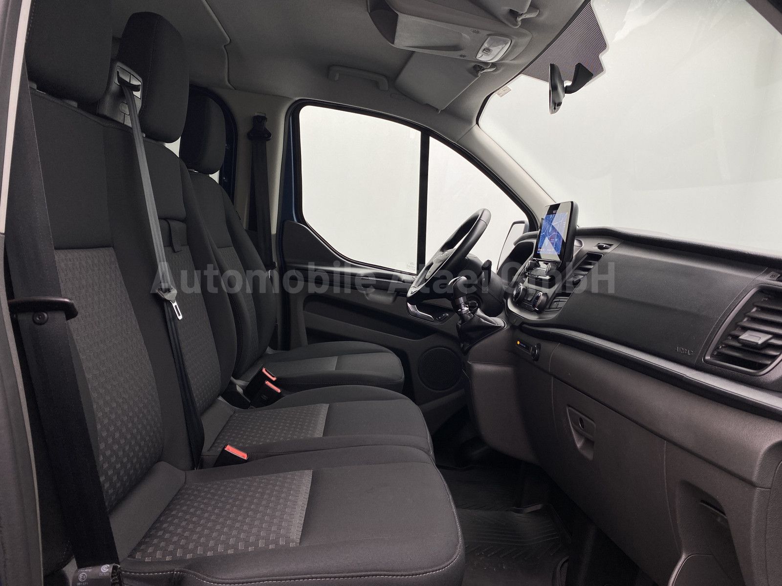 Fahrzeugabbildung Ford Transit Custom 340 L2H1 *9-Sitzer* NAVI 9809