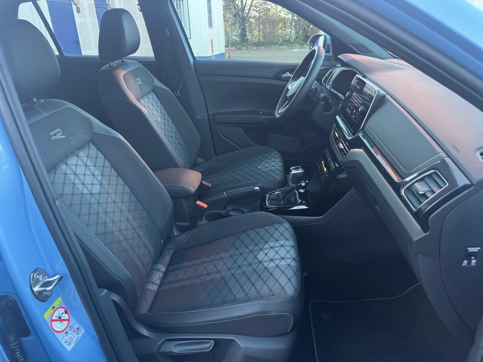 Fahrzeugabbildung Volkswagen T-Cross 1.5 TSI 110 kW R-Line Navi+IQLight+Kamer