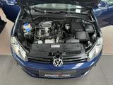 Volkswagen Golf VI 1.2 TSI Behindertgerechter Umbau Rollstu - Volkswagen Golf aus 2011: R