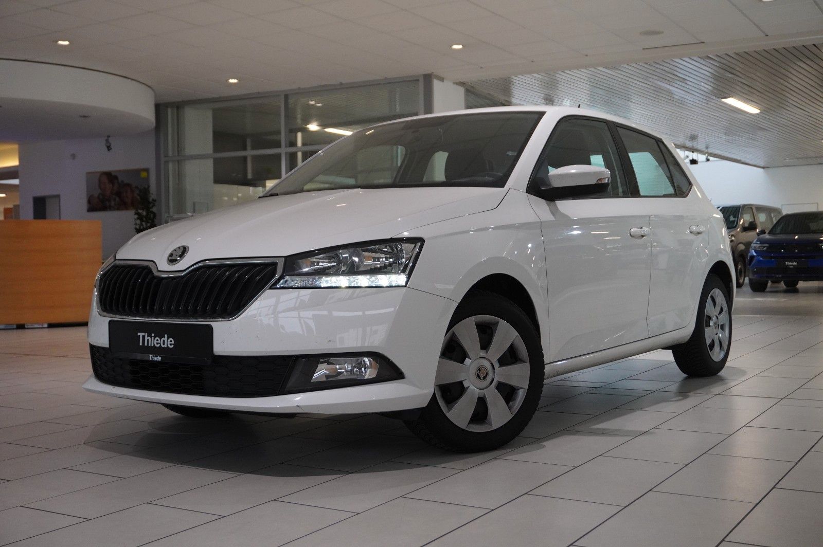 Fahrzeugabbildung SKODA Fabia 1.0 ACTIVE 5-TÜR LED/KLIMA/USB/NEBEL/BT