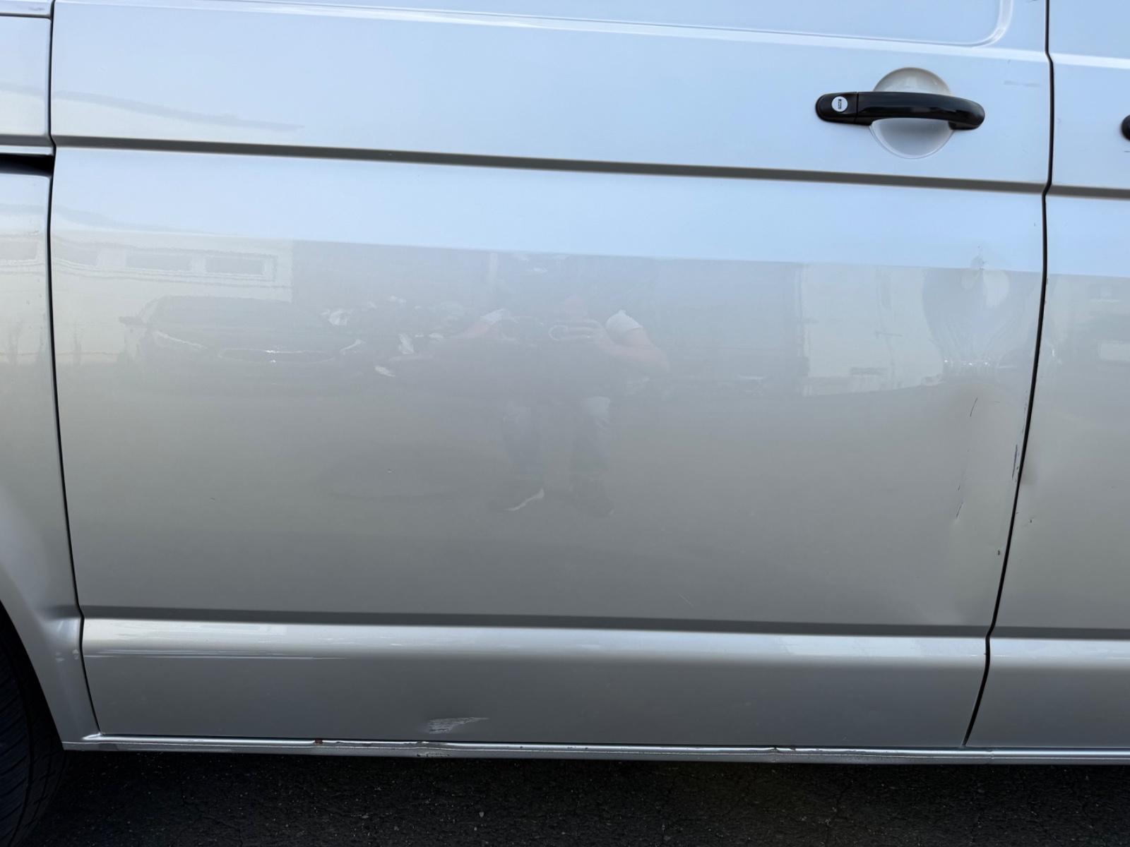 VOLKSWAGEN T6 TRANSPORTER 2.0 TDI 102CH - BVM - 3 PLACES - 1ERE MAIN - HISTORIQUE ENTRETIEN COMPLET