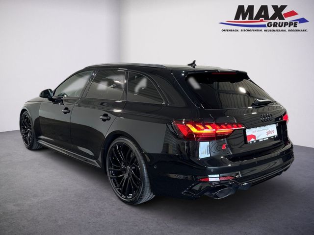 RS4 Avant MATRIX-LED+PANO+B&O+RAUTE+AHK+280KM/H