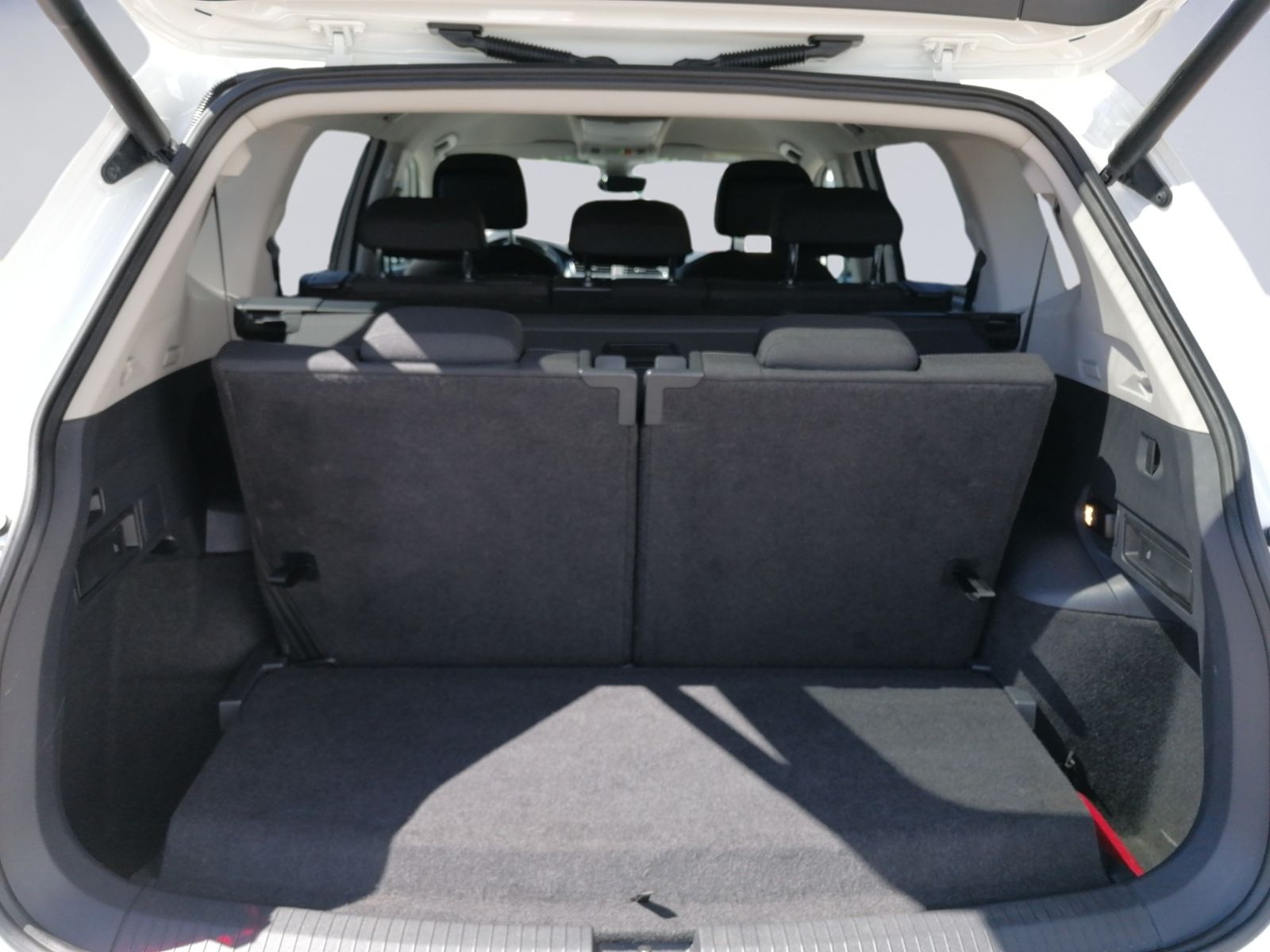 Tiguan Allspace 2.0 TDI DSG 4M Highline AHK+NAVI