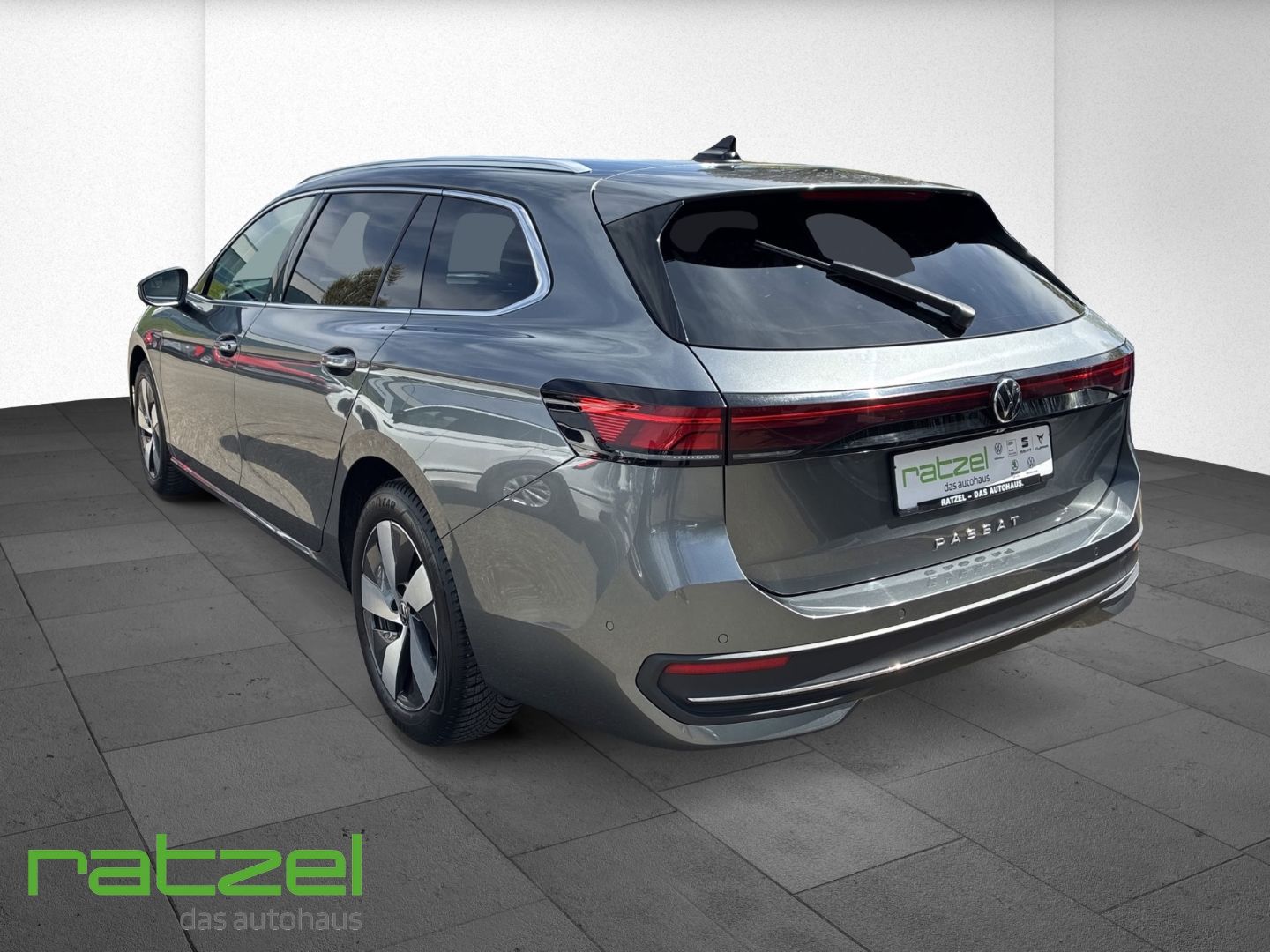 Fahrzeugabbildung Volkswagen Passat Variant 2.0 TDI DSG BUSINESS Navi Kamera