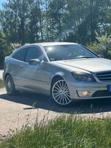 Mercedes-Benz 230 - Mercedes-Benz 230: Coupe