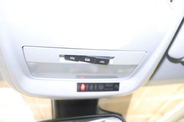 Fotografie des Opel Crossland (X) Crossland 1.2 Automatik Elegance