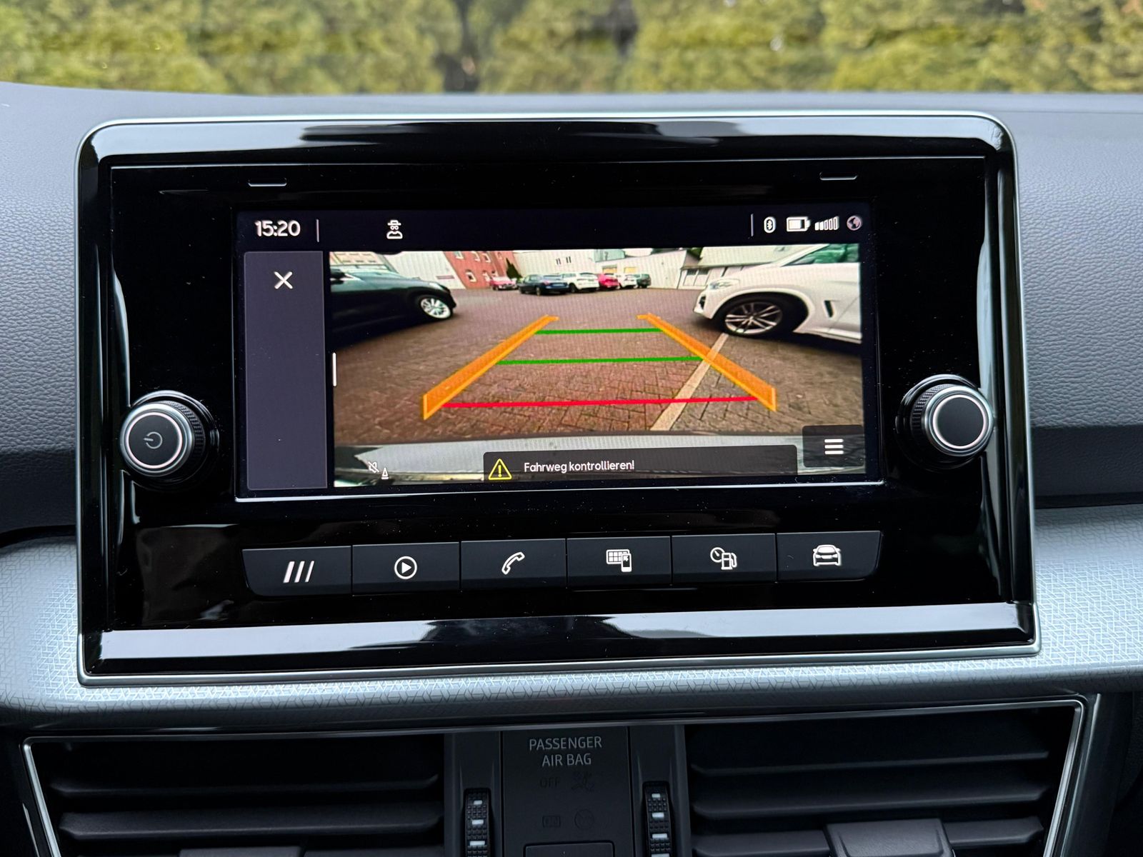 Fahrzeugabbildung SEAT Tarraco 1.5 TSI DSG Style LED+AHK+KAM+ACC+7SITZ