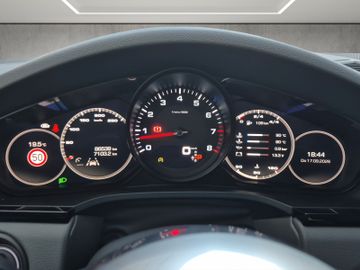 Porsche Cayenne - 11