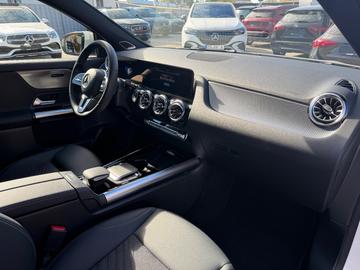 2023 Mercedes-BENZ EQA — миниатюра 16