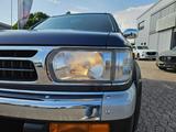 Nissan Pathfinder 3.3i V6 Aut. 4x4 - gebrauchte Nissan Pathfinder aus dem Jahr 1998