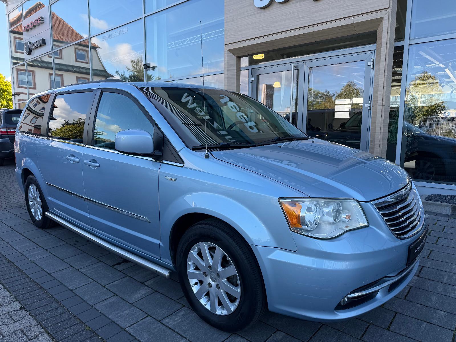 Chrysler Voyager Town & Country 3.6 V6 | LPG | Navi 7 Sit