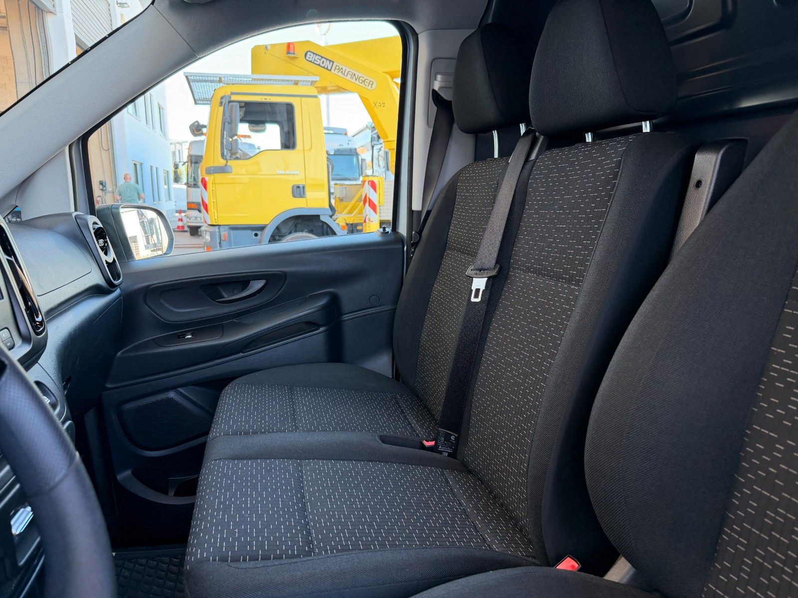 Fahrzeugabbildung Mercedes-Benz Vito 116 CDI 9G Klima AHK2,5to