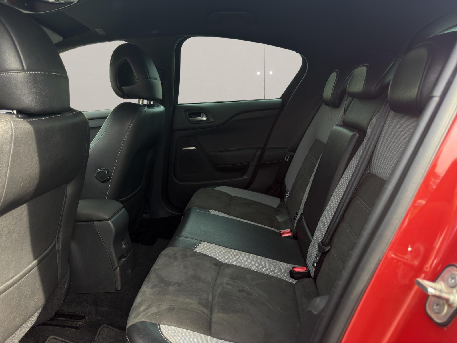 DS Automobiles DS4 1.6 BlueHDi 120 AUTOMATIK NAVI T.WKL AHK KEY