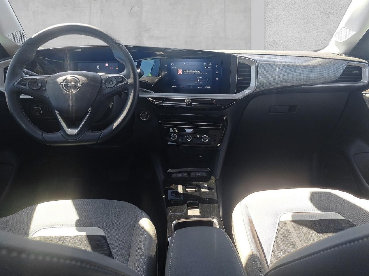 Fahrzeugabbildung Opel Mokka e Elegance