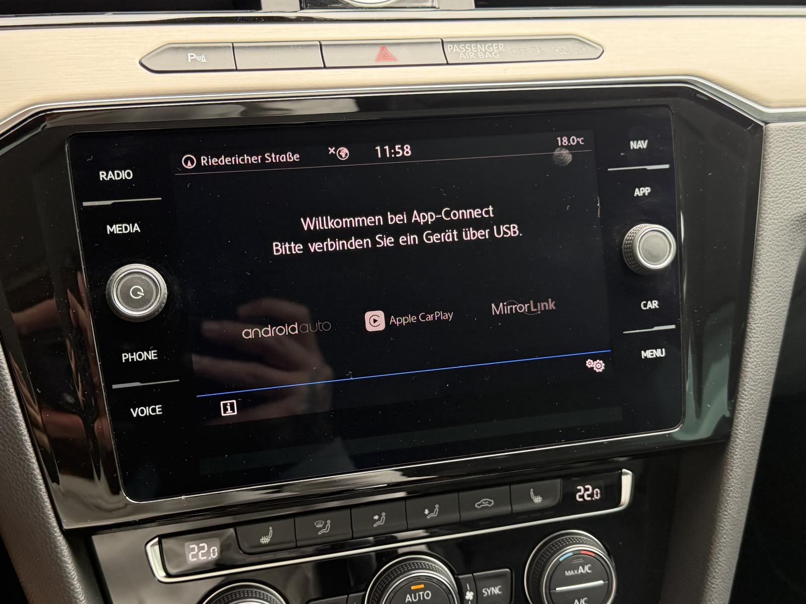 Volkswagen Passat Highline LED ACC Virtual Massage RüKamera