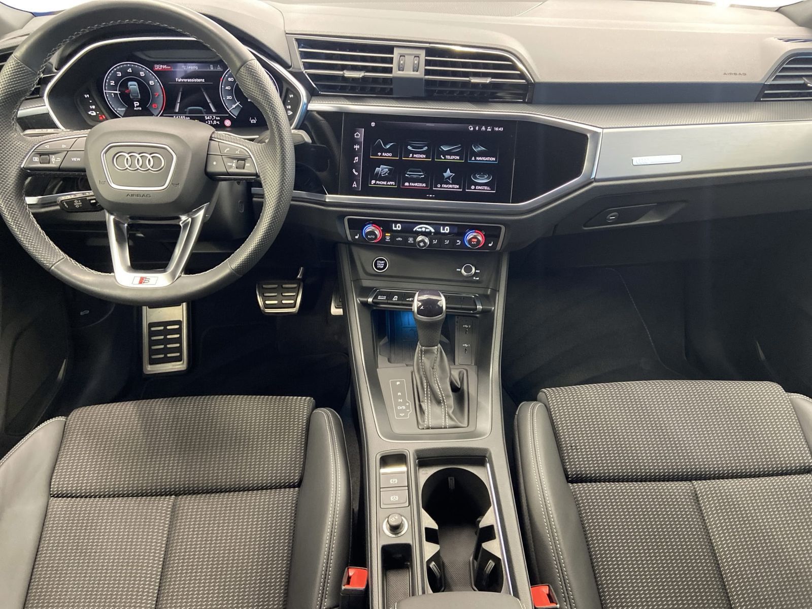 Audi Q3 Sportback 45 TFSIe S line *Matrix*Business* foto 6