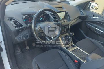 Ford Kuga - 9