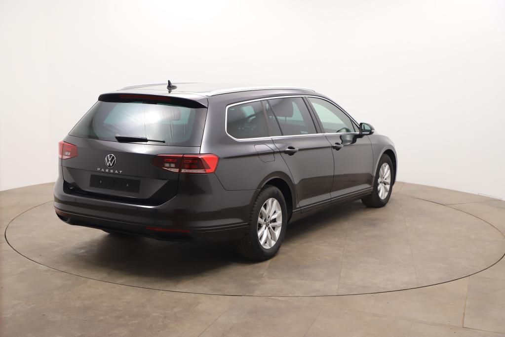 Volkswagen Passat Variant Business 1.5 TSI DSG AHK*RFK*PDC
