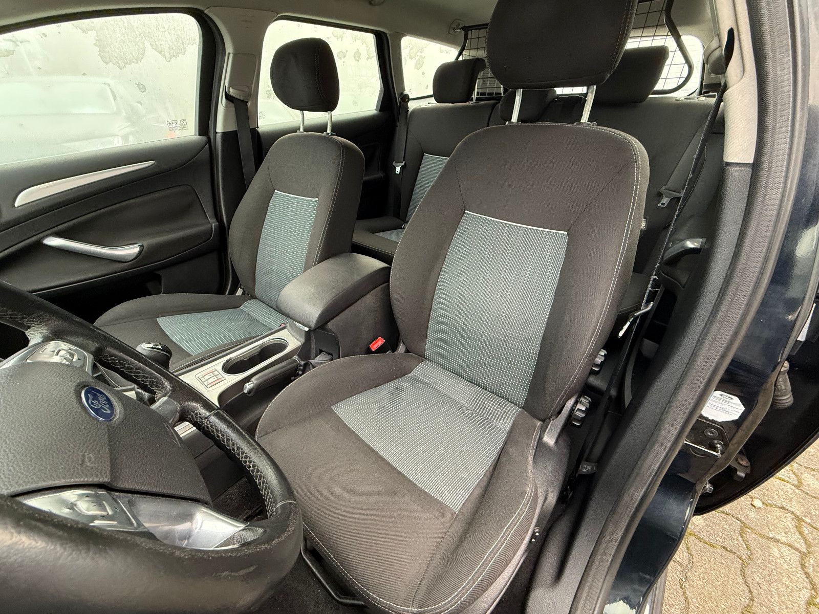 Fahrzeugabbildung Ford Mondeo Turnier 2,0 D  Trend, Navi, Alu, Klima