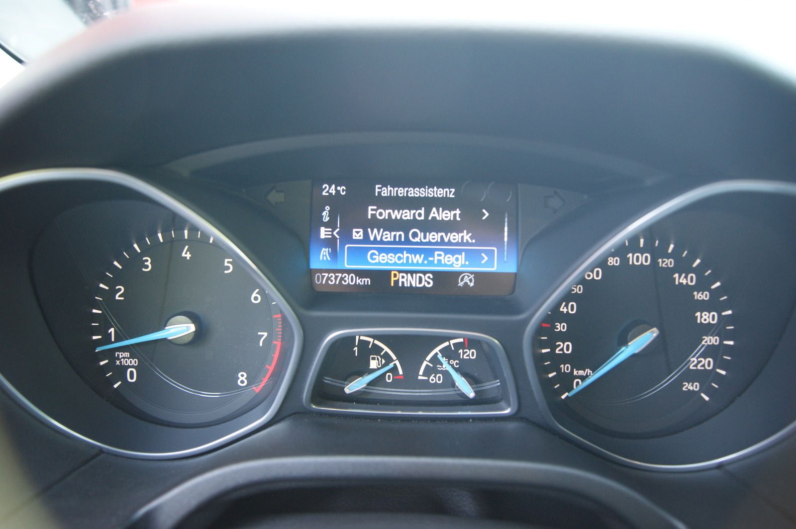 Fahrzeugabbildung Ford Focus Turnier 1.5 Titanium Aut RACEROT ACC STHZG