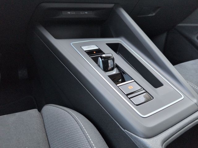 Golf VIII Variant 2.0 TDI DSG NAVI+LED+ACC+PDC+S