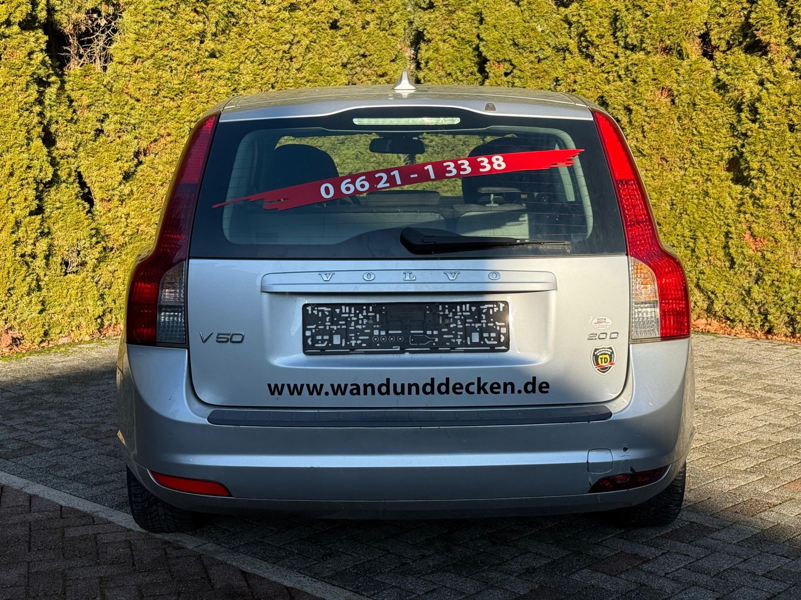 Fahrzeugabbildung Volvo V50 2.0D Aut. Momentum TEMP+KLIMA+MFL+T-LEDER