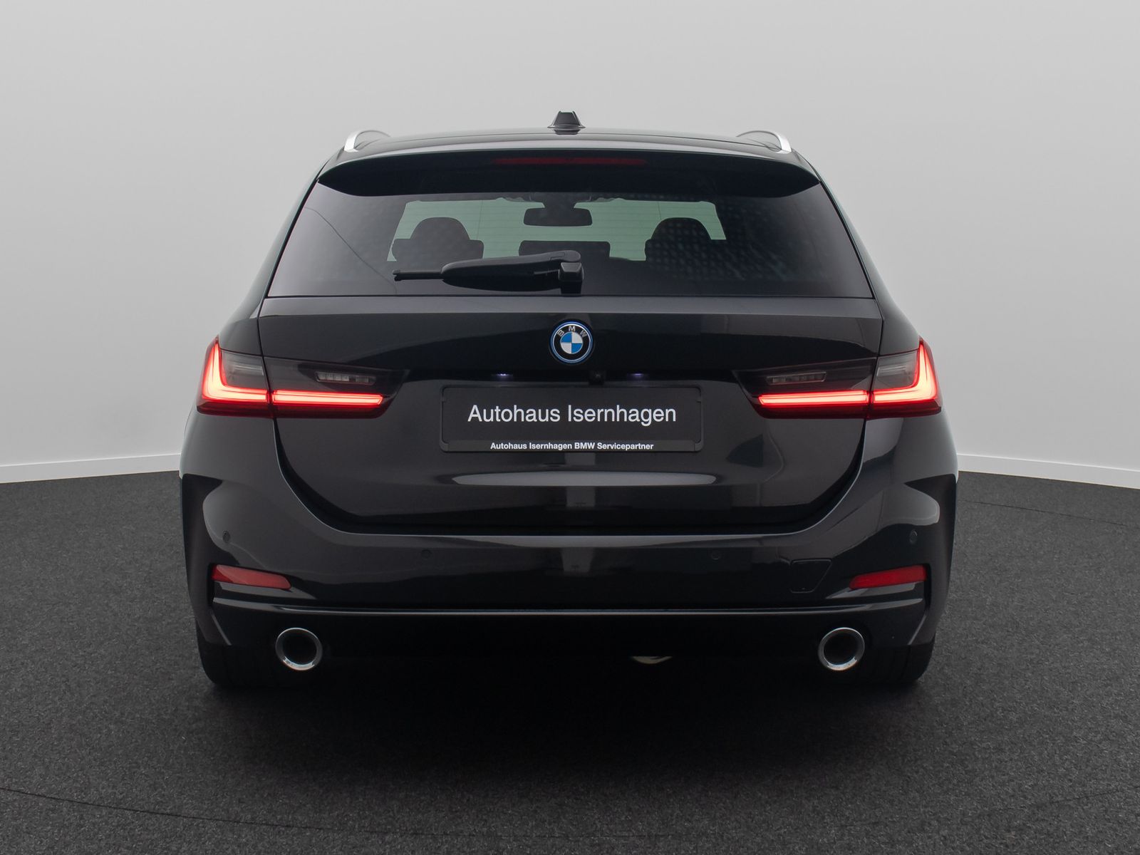 Fahrzeugabbildung BMW 330e Komfort DAB H/K Kamera Panorama Individual