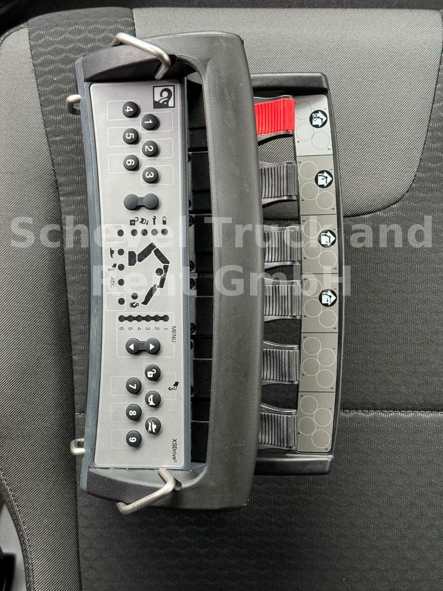 Fahrzeugabbildung MAN TGL 8.220 MEILLER TRIGENIUS 2x Ahk HIAB 072