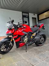 Ducati Streetfighter V4 *Top* Viele Extras*