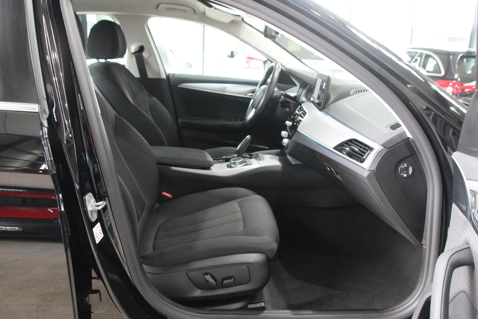BMW 530 e *HUD*LASER*CAM*TOT*SPUR*VIRTUAL*