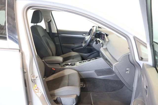 Volkswagen Golf VIII 2.0 TDI HUD+AID+MATRIX+PANO+KEY+AHK