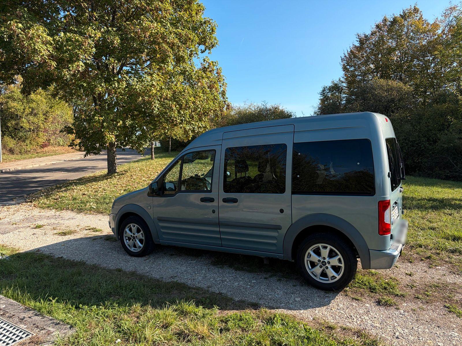 Ford Tourneo 2009 — engine 110 HP (81kW)