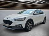 Ford Focus 1,5 EcoBoost 110kW Active, 8-fach bereift - Ford Focus: 1.8
