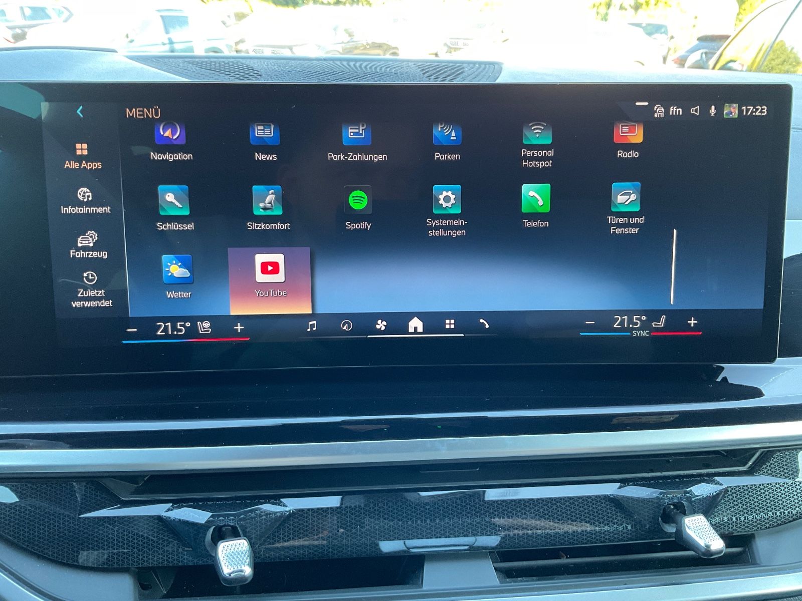 Fahrzeugabbildung BMW X5 xDrive40d,MPaket,AHK,Sitzlüftung,Panorama,Car