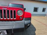 Jeep Wrangler 2.8l CRD Sahara Automatik Sahara - Jeep Wrangler: Rot
