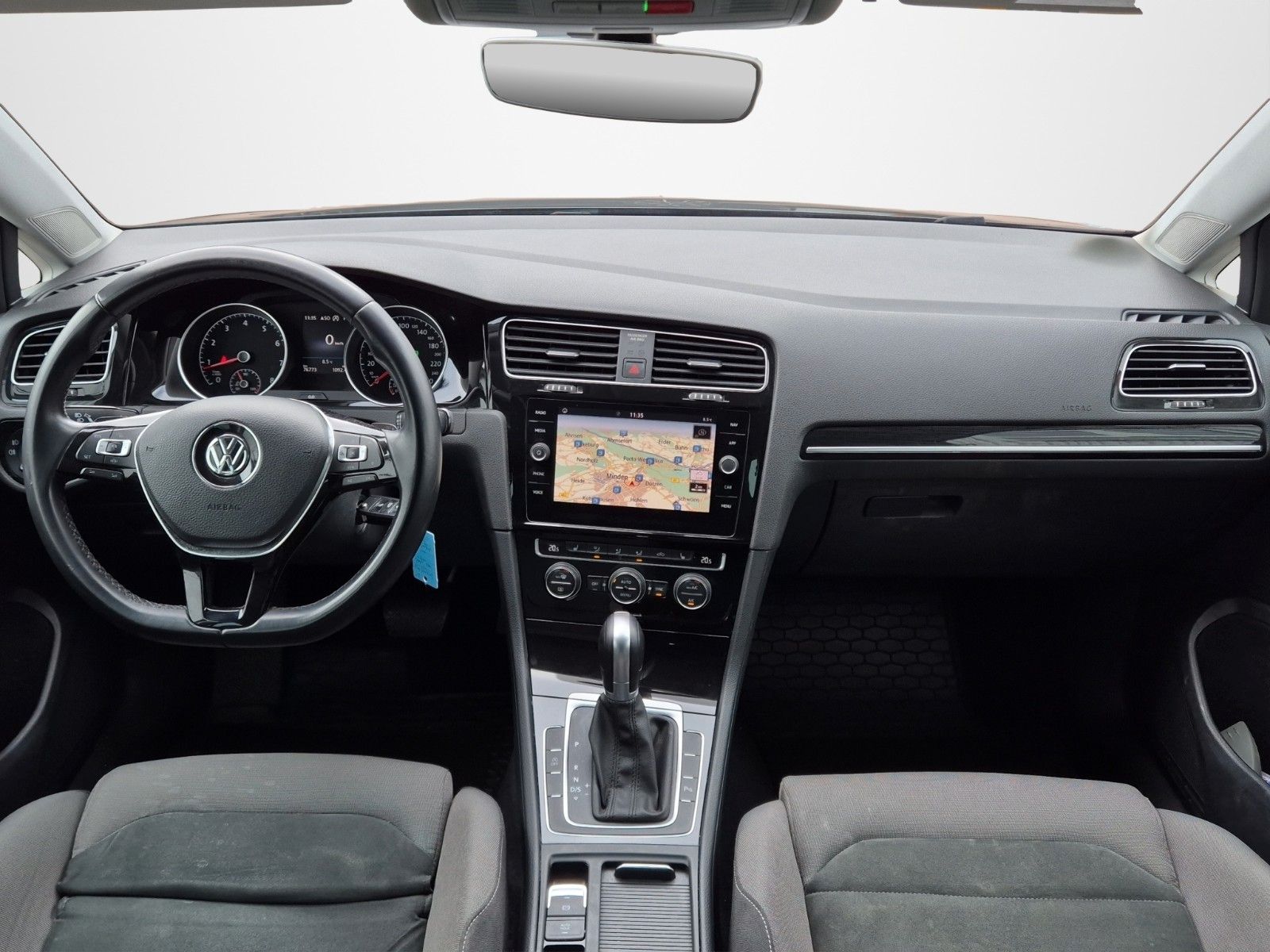 Fahrzeugabbildung Volkswagen GOLF VARIANT 1.5 TSI HIGHL KAM DSG LED ACC 17"