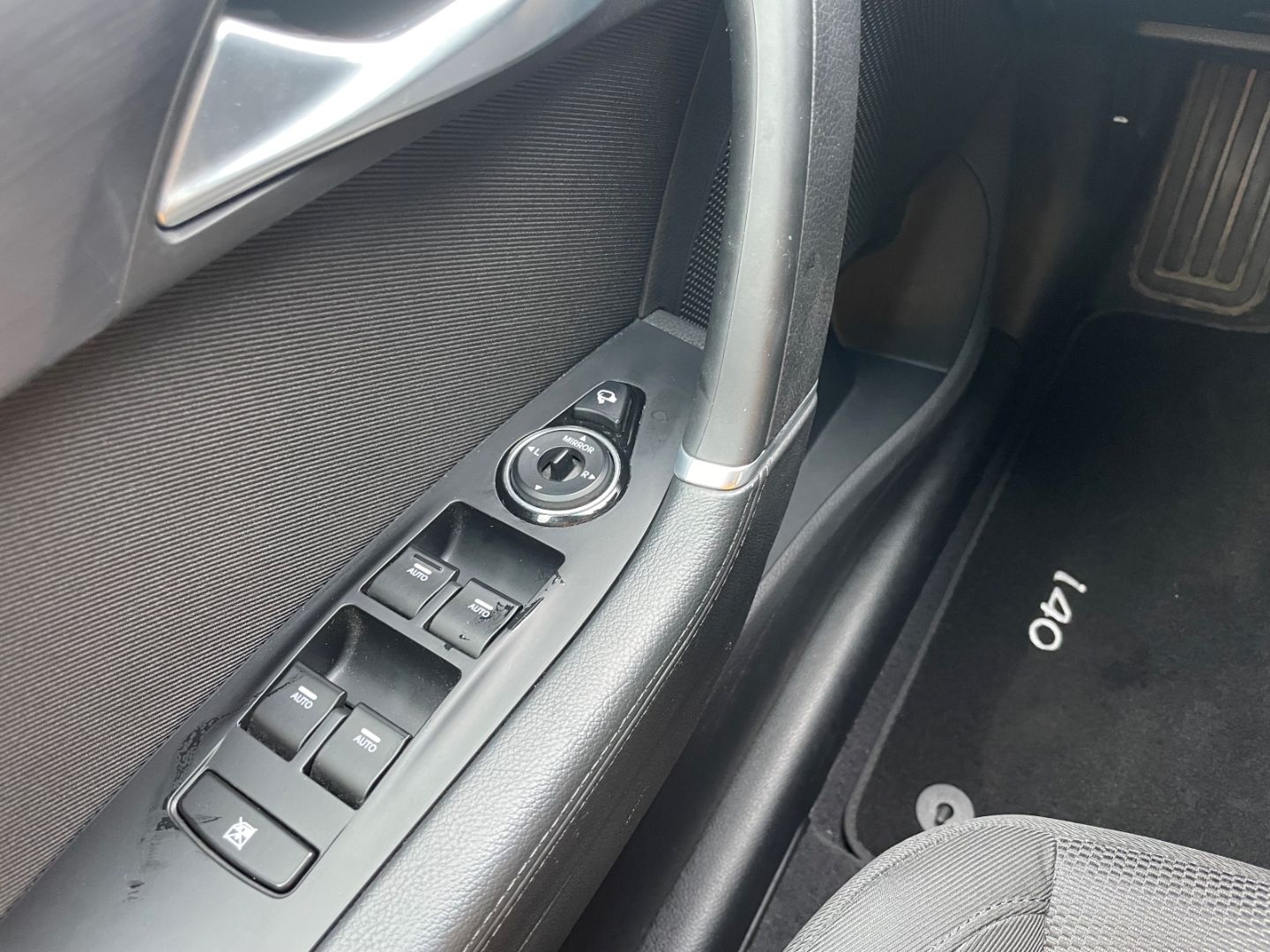 Fahrzeugabbildung Hyundai i40 cw Style Kamera Klima Tempomat Navi SHZ DAB