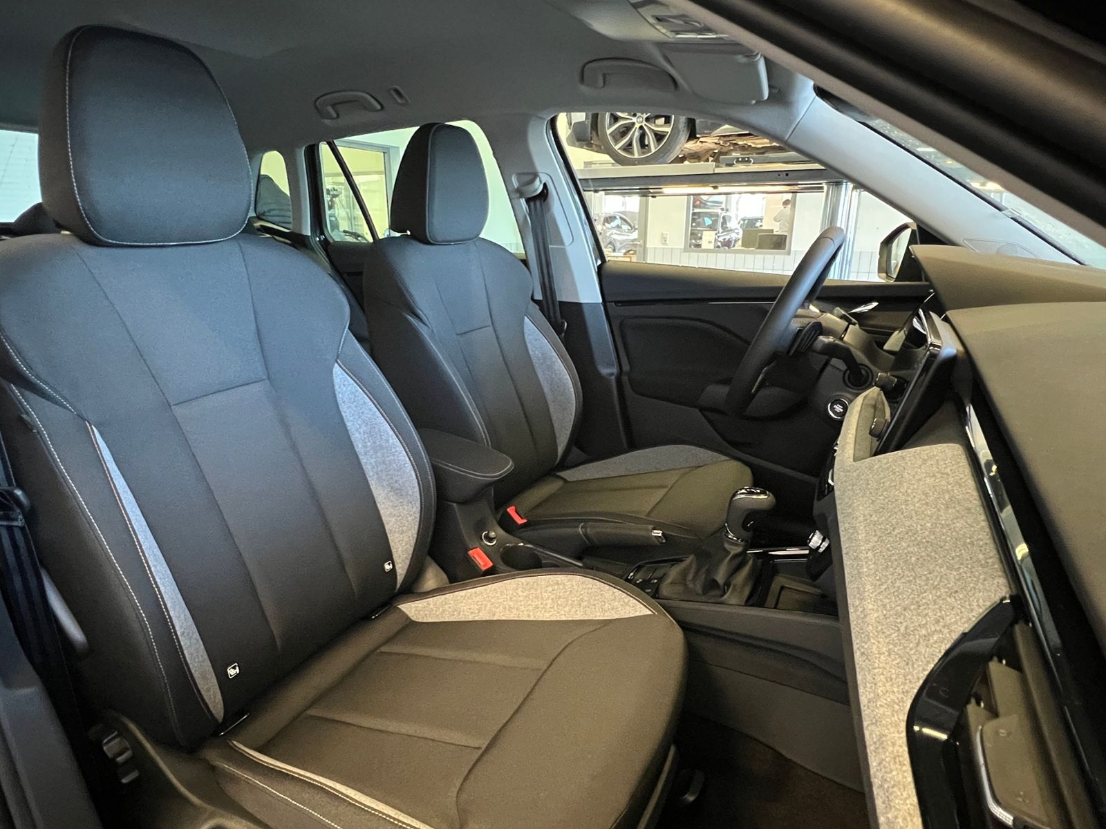 Fahrzeugabbildung SKODA Kamiq Tour 1.0 TSI DSG *Black-Paket,Komfort-Pake