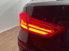 BMW 520 d M Sport Line / 2.HD / NUR 87.tKM /PANORAMA BMW 520 d M Sport Line / 2.HD / NUR 87.tKM /PANORAMA