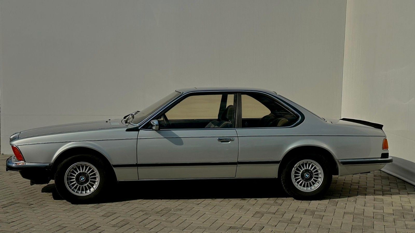 Fahrzeugabbildung BMW 628 CSI Coupé ,E24, Schiebedach el.,Garagenwagen